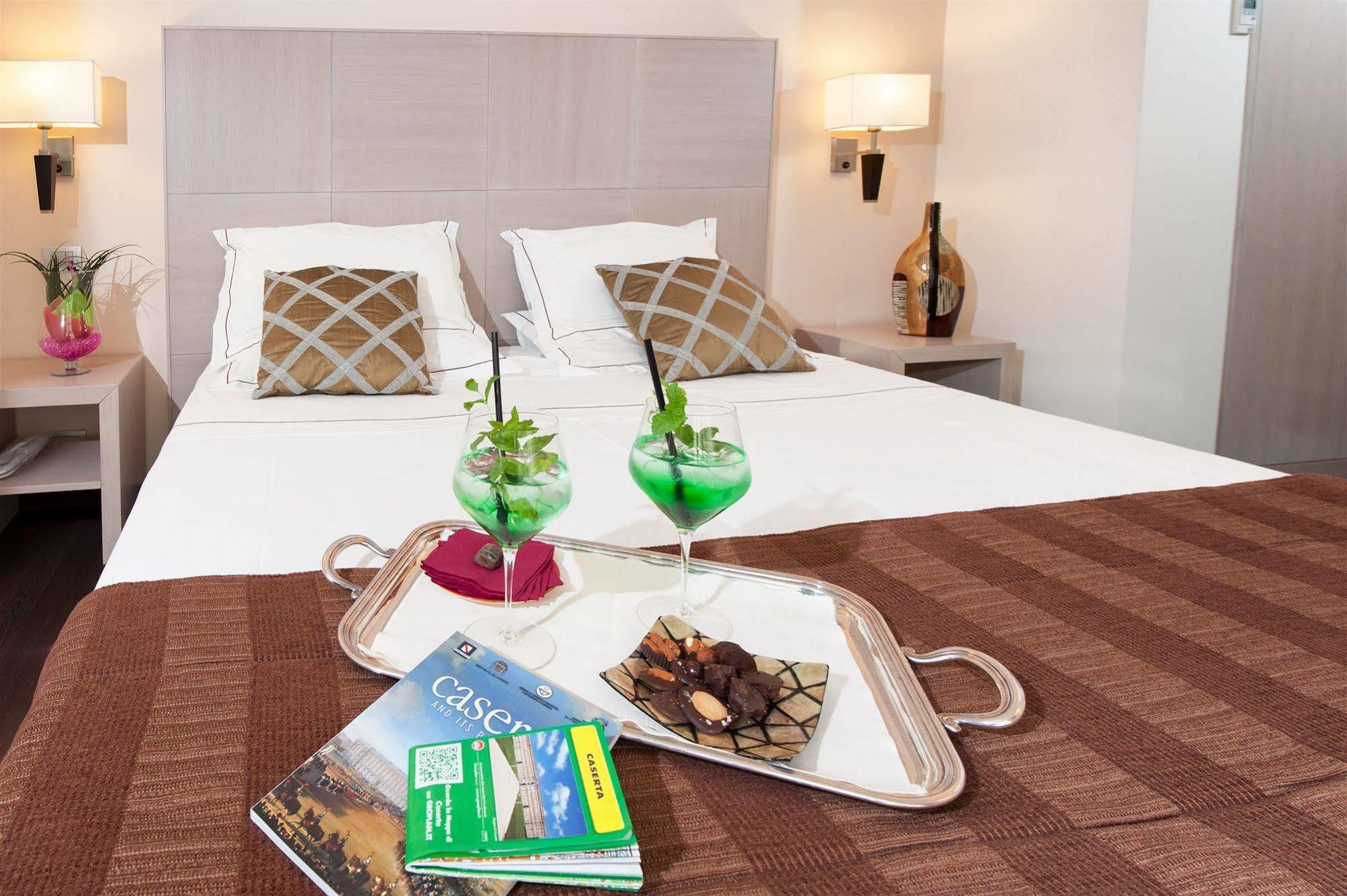 Villa Maria Cristina Caserta Ngoại thất bức ảnh