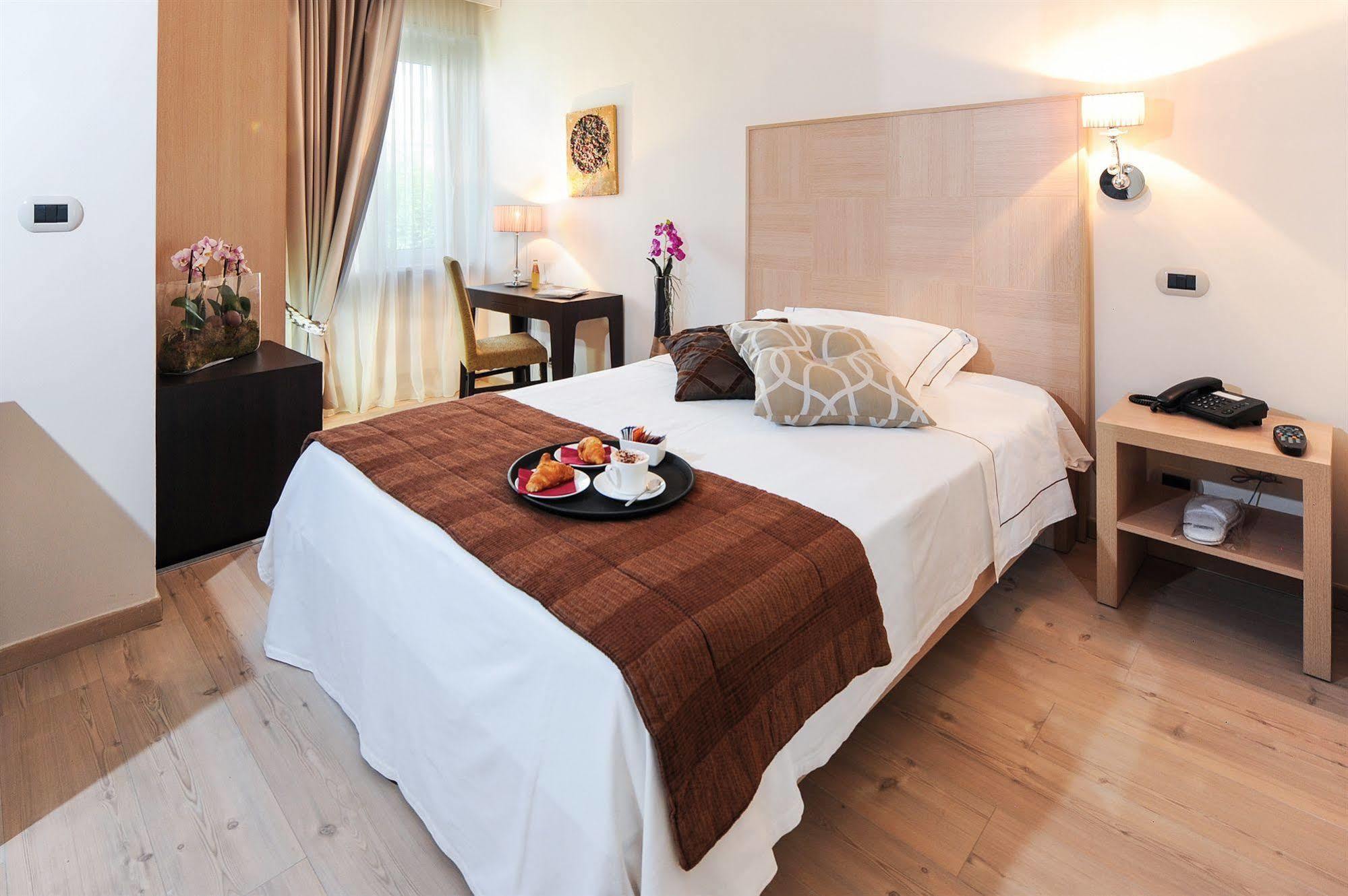 Villa Maria Cristina Caserta Ngoại thất bức ảnh