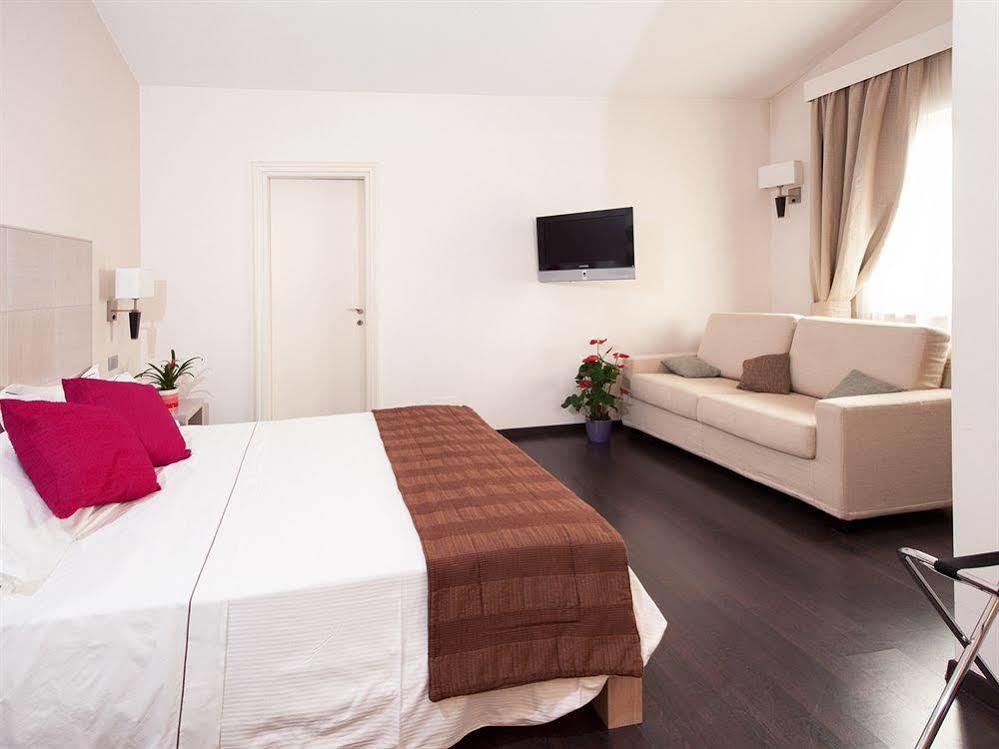 Villa Maria Cristina Caserta Ngoại thất bức ảnh